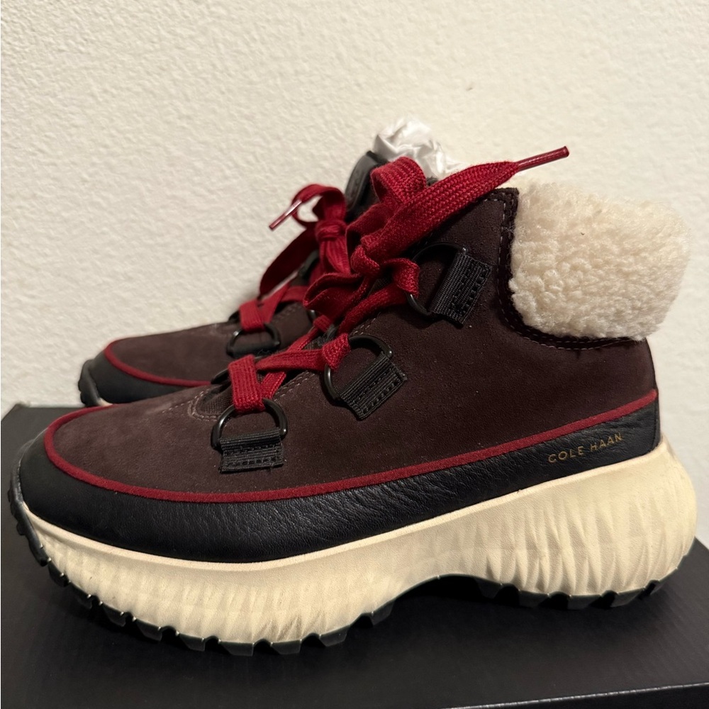 COLE HAAN womens sz 6 Zerogrand Flurry Faux Shearling Hiker Boots chocolate